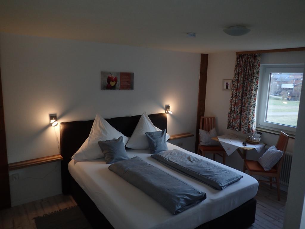 Pension Alpenblick Schattwald Exterior foto